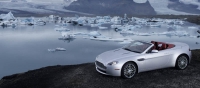 ASTON MARTIN V8 ROADSTER